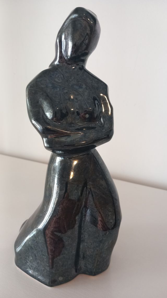 Figura cerámica arte moderno