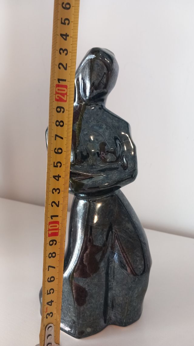 Figura cerámica arte moderno