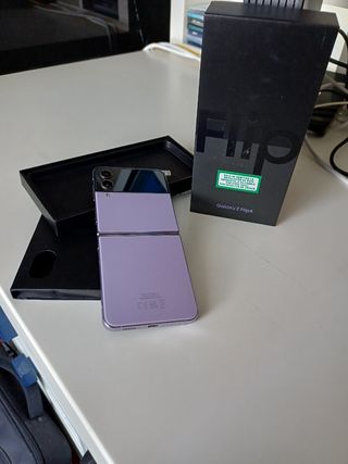 Samsung Galaxy Z Flip 4 - Púrpura