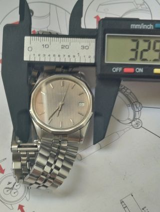 Reloj Tissot F100 de pila 