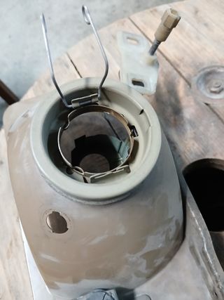 Faro derecho Hella para Ford Orión 86-90