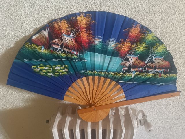 Abanico pintado a mano