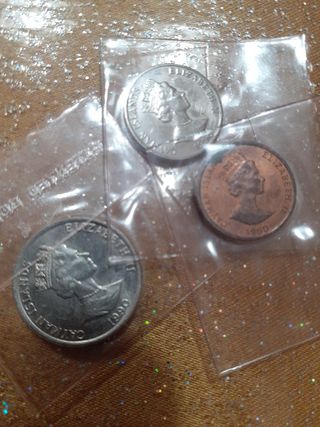 3 monete isole Cayman