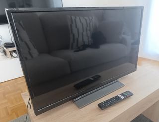 TV Toshiba 32" Smart TV