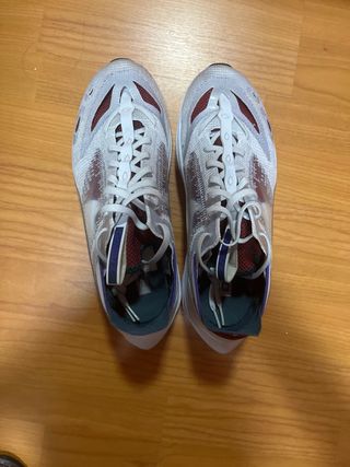 Zapatillas Nike - rojas y blancas