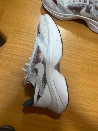 Zapatillas Nike - rojas y blancas
