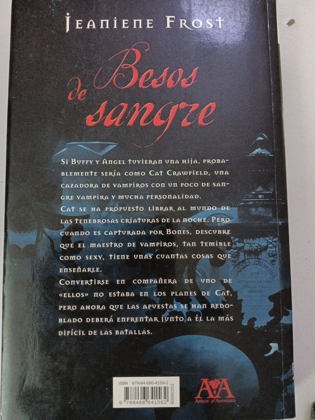 BESOS DE SANGRE (Spanish Edition)