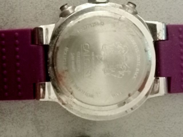 2 relojes Calgary: ¡funcionales!