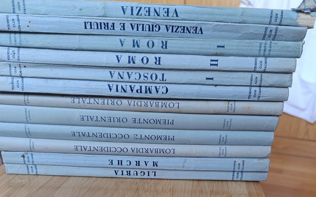 Lote 12 libros Touring Club Italiano