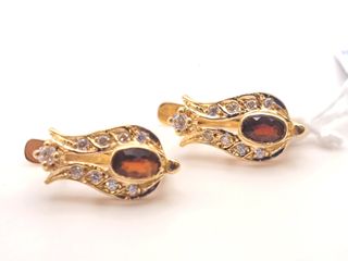 Pendientes oro 18k granate