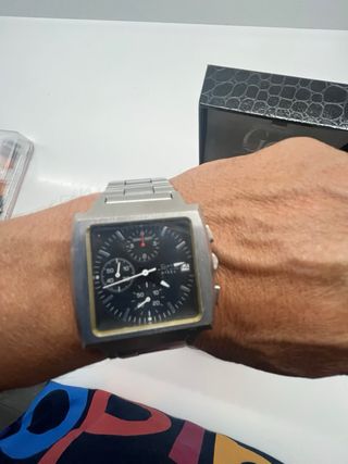 Reloj Guess Collection cronógrafo