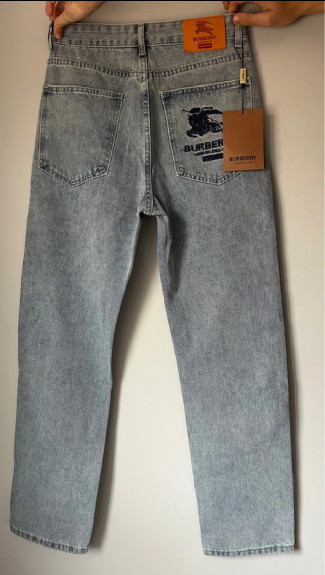 Vaquero recto. Tipo Tommy H.