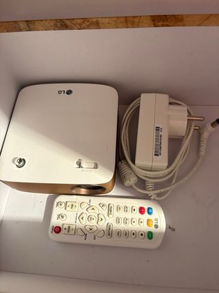 Proyector LG PH150 - Mini proyector