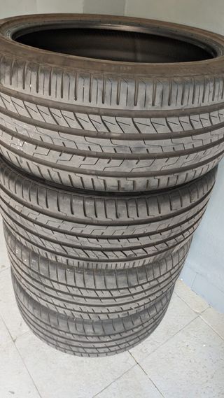 4 Neumáticos seminuevos