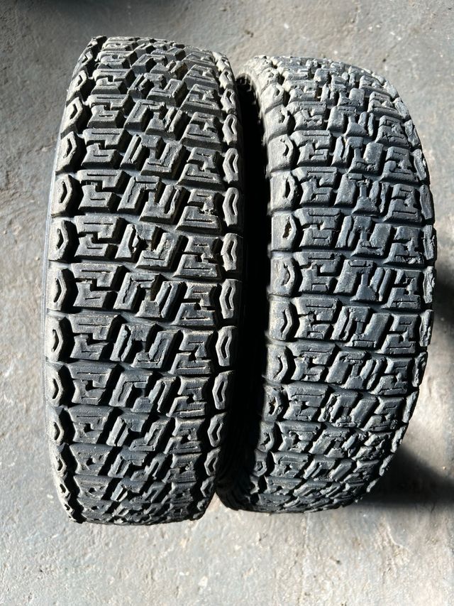 LOTE DE LLANTAS ORIGINALES DE FORD SIERRA