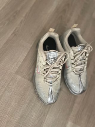 Nike Air VaporMax 360 - Beige/Plata