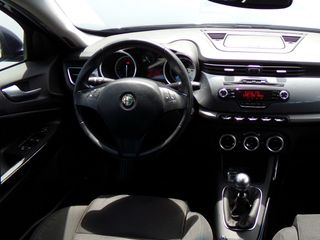 Alfa Romeo Giulietta 2.0 JTDM 140 Distinctive