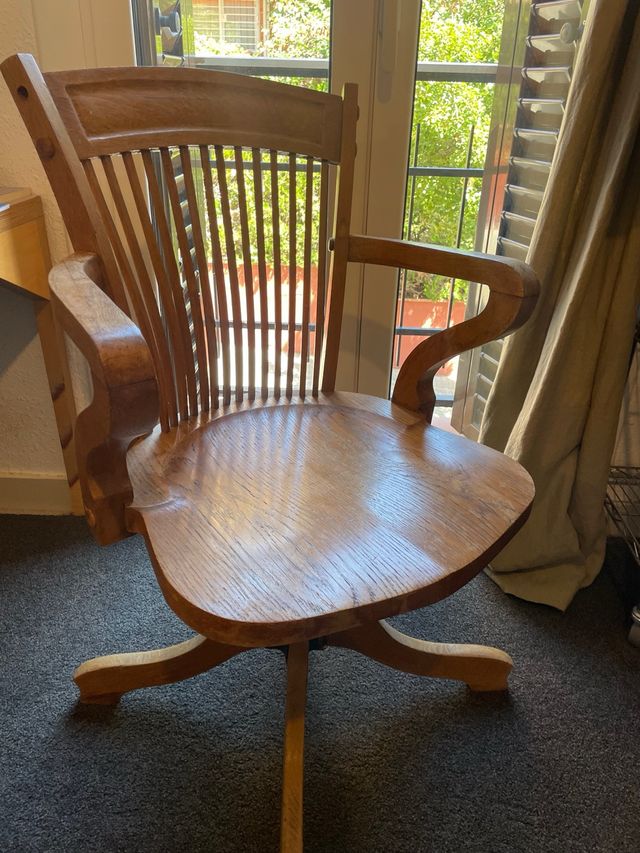 Butaca clásica madera