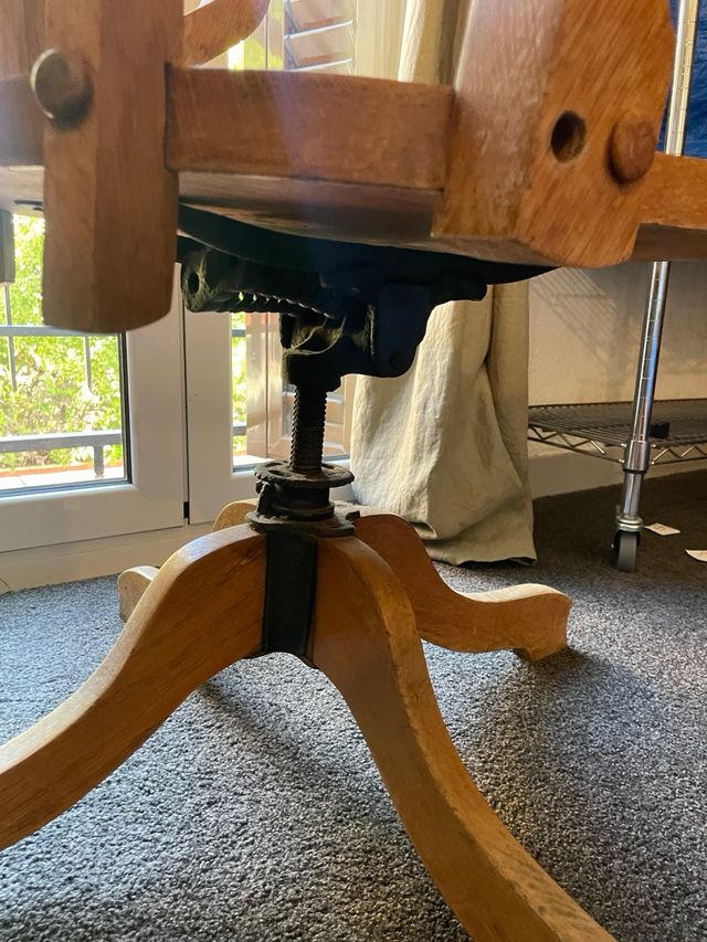 Butaca clásica madera