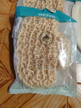 3 Guantes exfoliantes BETER