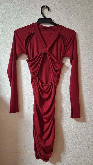Vestido rojo ajustado fiesta