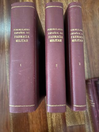 Formulario Español de Farmacia Militar (3 tomos)
