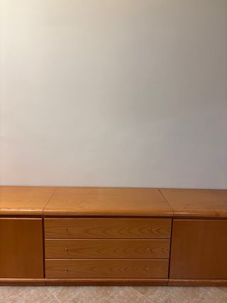 Lote Muebles salón: Vitrina + aparador 
