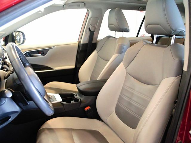 Toyota Rav4 2.5l 220H Luxury
