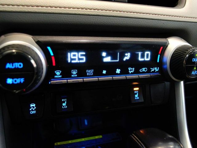 Toyota Rav4 2.5l 220H Luxury