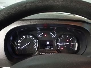 Peugeot Traveller Business