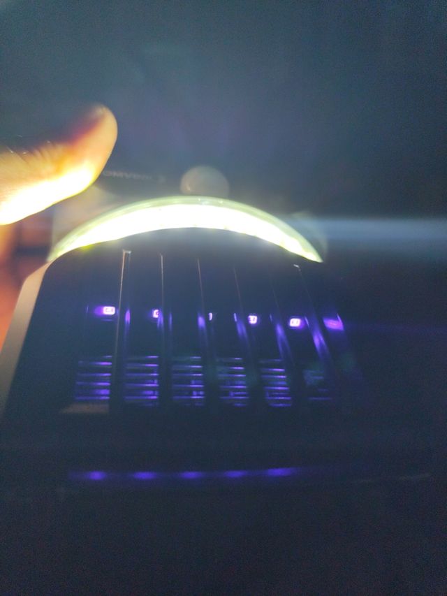 Luz solar fría y blanca.
BOWINK - Mata mosquitos 