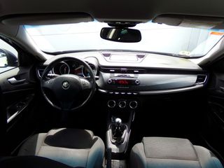 Alfa Romeo Giulietta 2.0 JTDM 140 Distinctive