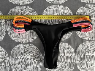Tanga baño negra multicolor M - nueva