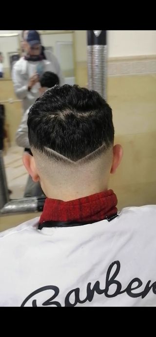 Busco trabajo peluquero