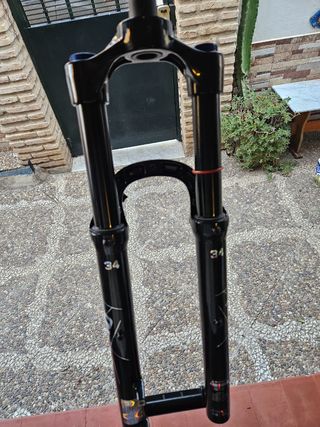 Horquilla bici Fox 34. GANGA. CARAMELITO.