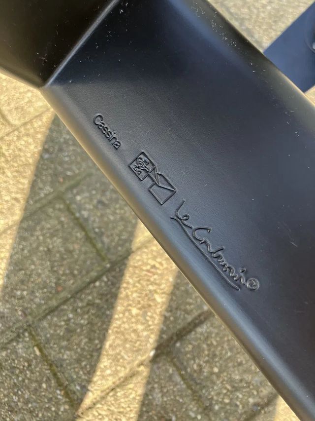 Chaise longue Cassina LC4 negra