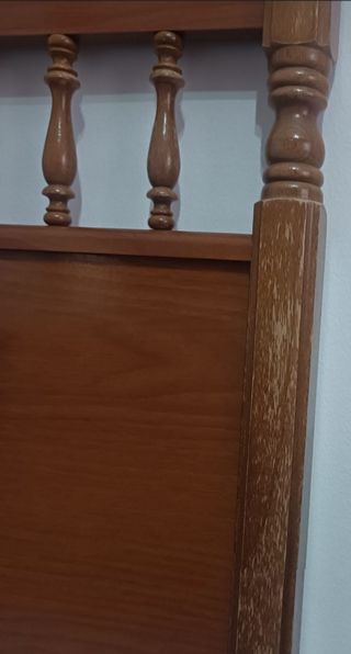 Cabecero madera marrón