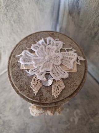 Barattolo shabby chic decorato