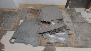 Suelo vinilo usado - 50 láminas y fragmentos
