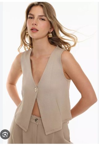 Conjunto beige nuevo c/etiqueta