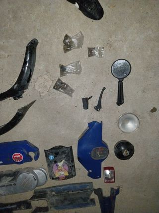 Ciclomotor antiguo
Vespino XE.  Gasolina 