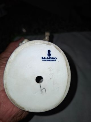 Figura Lladró perro cantante