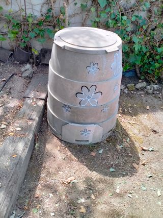 Compostador jardín - contenedor