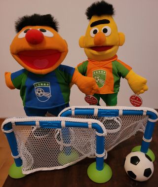 Epi/Ernie y Blas/Bert Futbolistas Barrio Sésamo