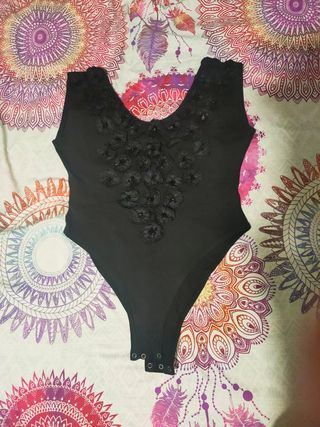 Body nero vintage floreale