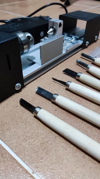 OFERTA! Mini torno madera con 6 gubias