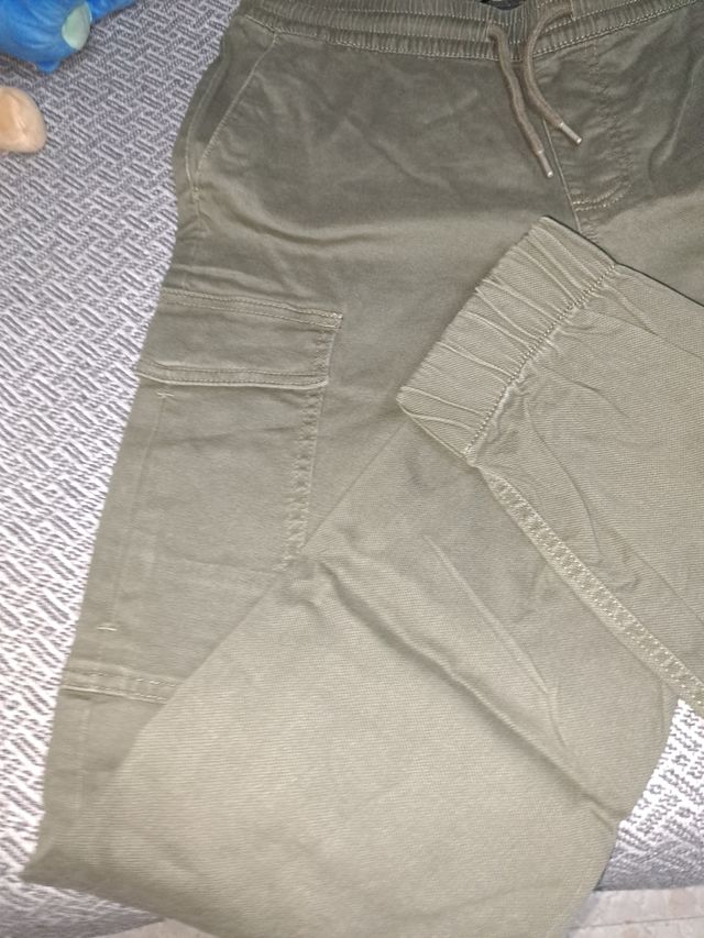 Pantalones Cargo Kiabi verdes Talla S