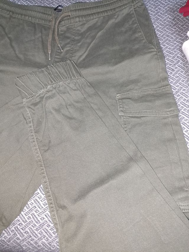 Pantalones Cargo Kiabi verdes Talla S