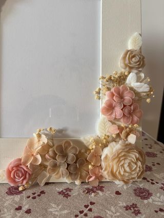 Cornice fiori cera profumata