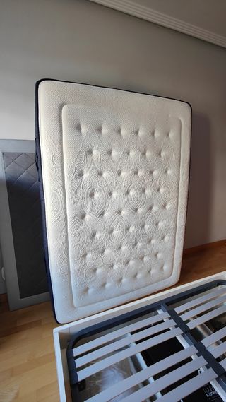 Colchón 135x190 cm muelles ensacados + visco